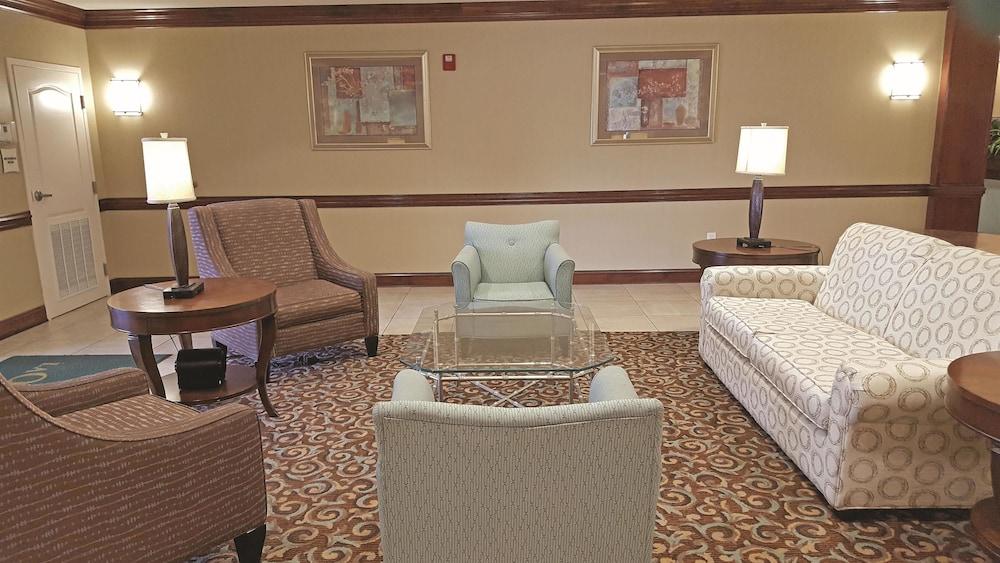 La Quinta By Wyndham Savannah Airport - פולר מראה חיצוני תמונה