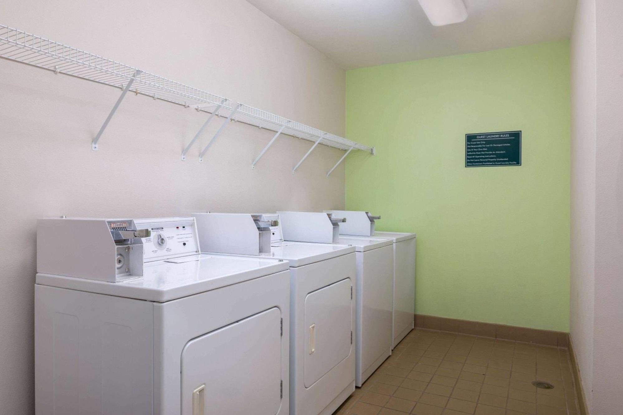 La Quinta By Wyndham Savannah Airport - פולר מראה חיצוני תמונה